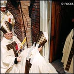 7-9 mai 1999: Vizita papei Ioan Paul al II-lea �n Rom�nia, v�zut� de Adrian Cuba (FOCUS)