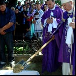 18 iunie 2009: Butea: Funeraliile pr. Maricel Ianu, OFMConv.